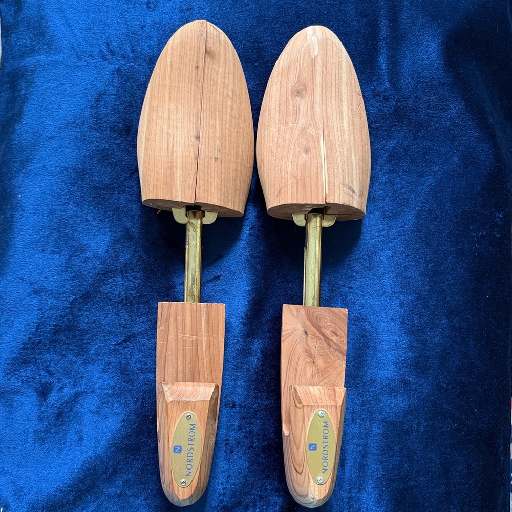 Pair of NORDSTROM Cedar Shoe Trees Size Large Made in USA!